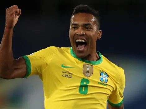 Representantes de Alex Sandro confirmam conversas com time brasileiro