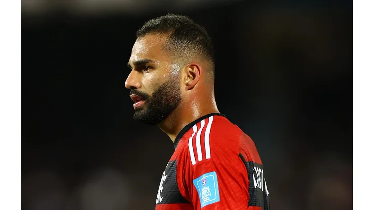 Thiago Maia pode deixar o Flamengo. (Photo by Michael Steele/Getty Images)