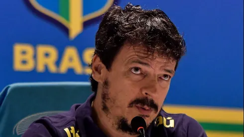 Diniz na coletiva de imprensa. Foto: Staff Images / CBF
