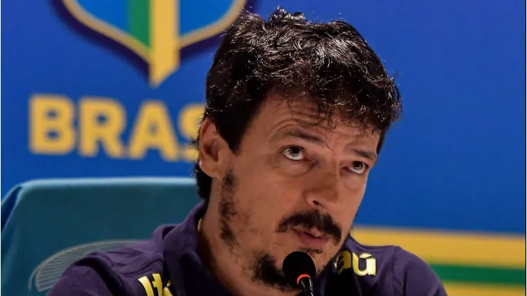 Diniz na coletiva de imprensa. Foto: Staff Images / CBF