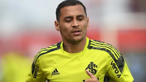 Alan Patrick: fora do próximo jogo (Foto: Ricardo Duarte/Inter/Divulgação)