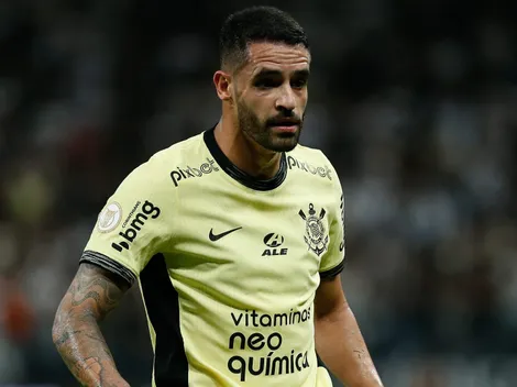 Corinthians pode fazer limpa no elenco com saída de até nove jogadores