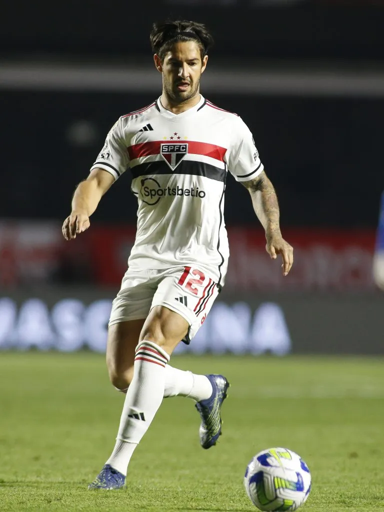 Pato em ação pelo São Paulo (Photo by Miguel Schincariol/Getty Images)