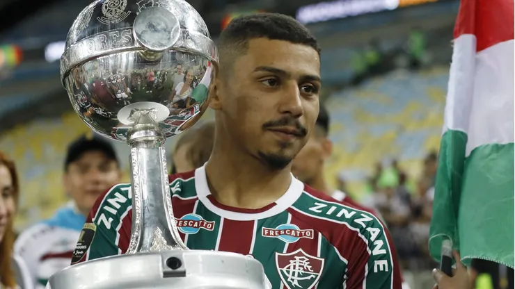 Fluminense prepara venda de André e destino é revelado aos torcedores (Photo by Ricardo Moreira/Getty Images)