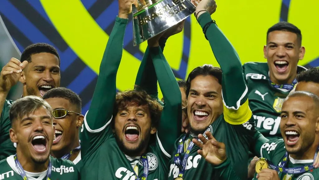 REVIRAVOLTA! Gustavo Scarpa esquece o Atlético-MG e define onde quer jogar em 2024; Gigantes do Futebol Brasileiro de olho (Photo by Ricardo Moreira/Getty Images)