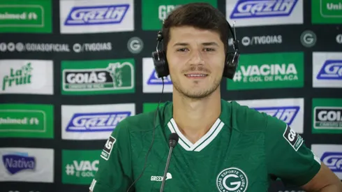 Hugo: novo reforço do Timão (Foto: Divulgação/Site Oficial do Goiás)