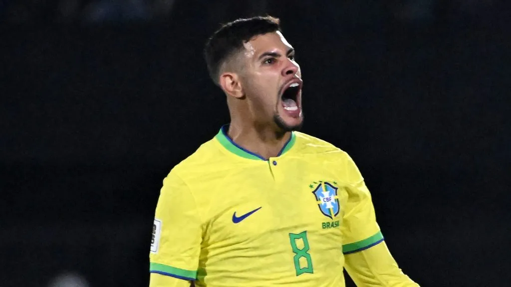 Barcelona quer envolver Raphinha em negociação para fechar com destaque da Seleção Brasileira e Premier League (Photo by Guillermo Legaria/Getty Images)