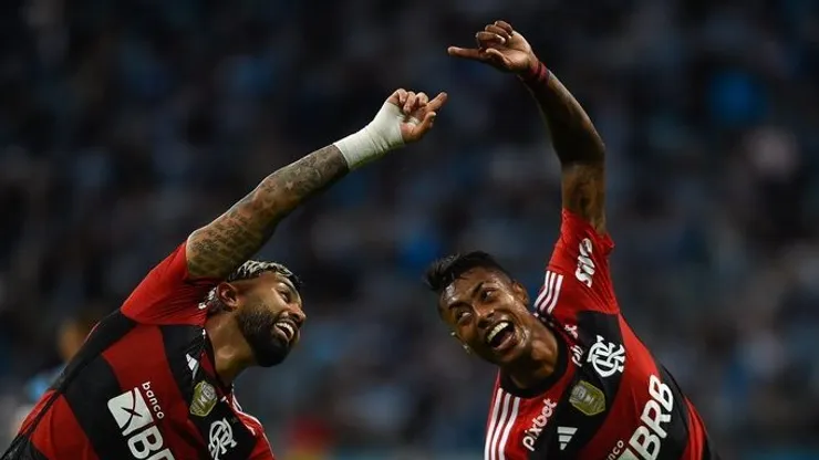 Gabigol e Bruno Henrique juntos no Flamengo. Foto: Marcelo Cortes/Flamengo