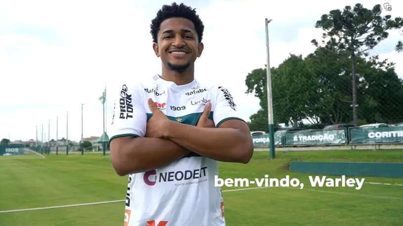 Warley quando atuava pelo Coritiba | Foto: Reprodução/Youtube Coritiba