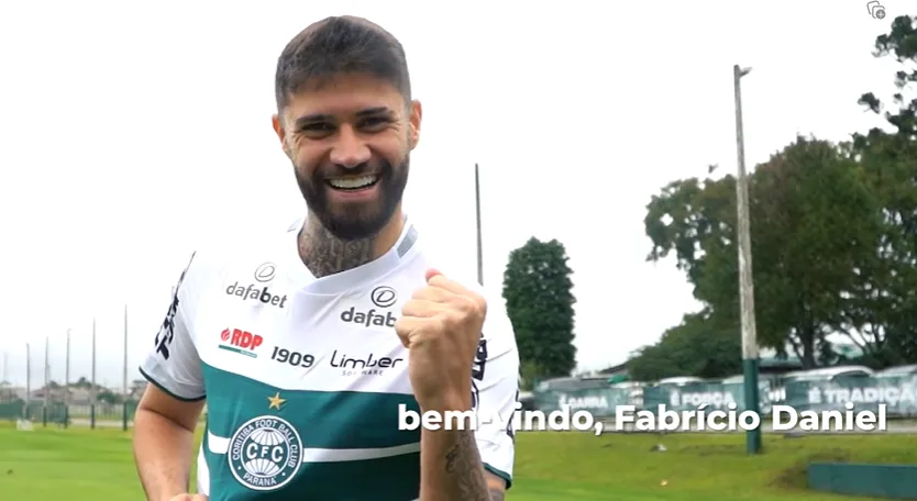 Fabrício Daniel quando atuava pelo Coritiba | Foto: Reprodução/Youtube Coritiba