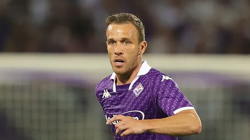Arthur atuando pela Fiorentina. Foto: Gabriele Maltinti/Getty Images