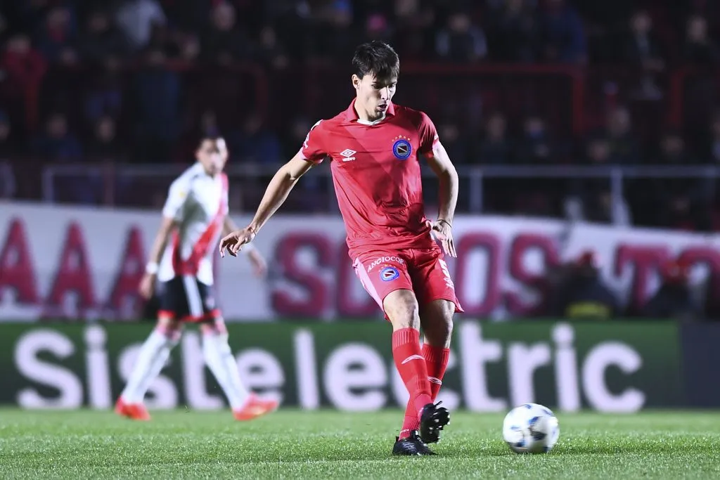 Federico Redondo em ação pelo Argentino Juniors – (Photo by Rodrigo Valle/Getty Images)