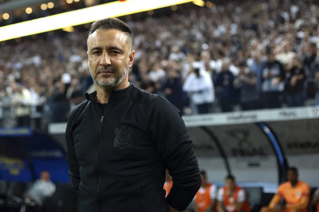 Vítor Pereira pelo Corinthians em 2022. (Photo by Ricardo Moreira/Getty Images)