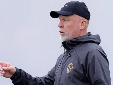 Mano Menezes é comunicado e Corinthians vai abrir os cofres para assinar com zagueiro