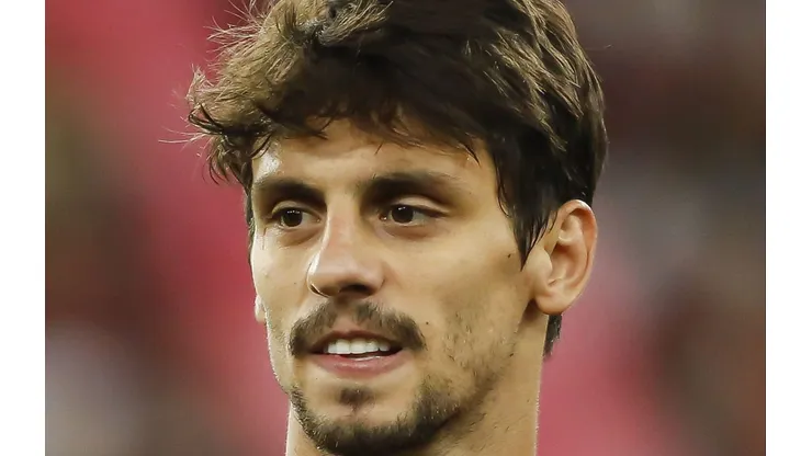 Rodrigo Caio pede salário de 500 mil para fechar com SAF do Brasileirão (Photo by Bruna Prado/Getty Images)