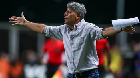 Renato: técnico perdeu titular no Grêmio (Foto: Lucas Uebel/Grêmio/Divulgação)