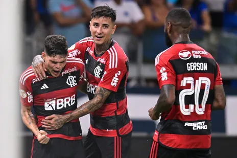 Jogadores do Flamengo em partida – (Photo by Pedro Vilela/Getty Images)