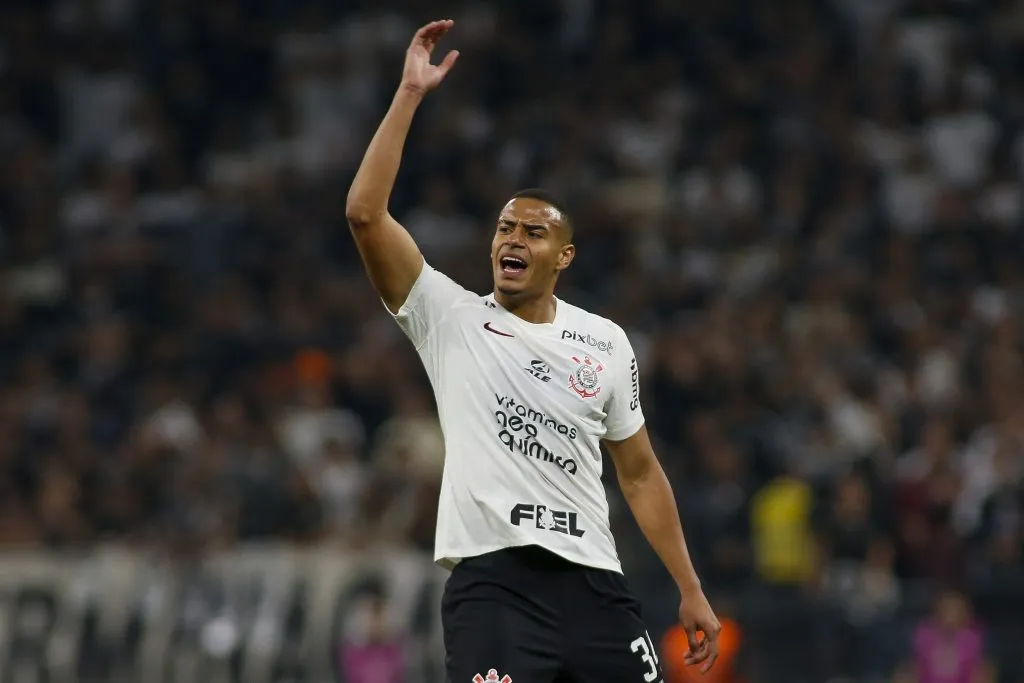 SÃO PAULO, SP (FOLHAPRESS) – 25 DE JULHO: Murillo, do Corinthians, reage durante partida de ida da semifinal entre Corinthians e São Paulo, pela Copa do Brasil 2023, na Neo Quimica Arena, em 25 de julho de 2023, em São Paulo. (Foto: Miguel Schincariol/Getty Images)