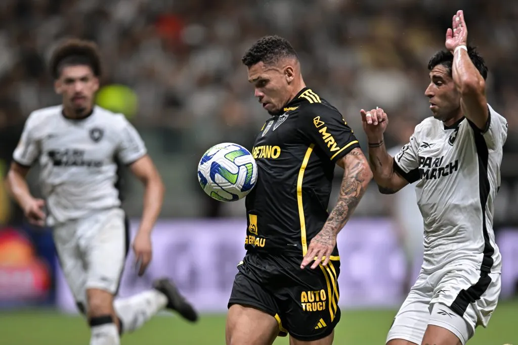 Paulinho é o artilheiro do Brasileirão. (Photo by Pedro Vilela/Getty Images)