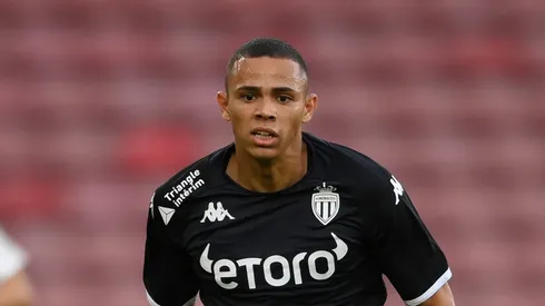 Vanderson se aproxima do Barcelona. (Photo by Mike Hewitt/Getty Images)