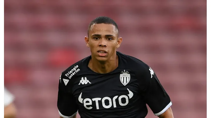 Vanderson se aproxima do Barcelona. (Photo by Mike Hewitt/Getty Images)