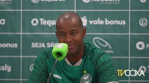 Reginaldo Nascimento: auxiliar comandou o Coxa em vitória longe de casa (Foto: Reprodução/TV Coxa)