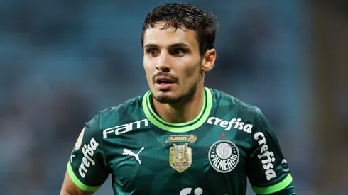 Clube do exterior pode ir com tudo para tirar Raphael Veiga do Palmeiras (Foto: Pedro H. Tesch/Getty Images)