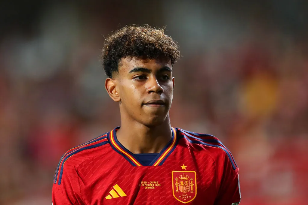 Jovem foi titular diante do Brasil (Foto: Fran Santiago/Getty Images)