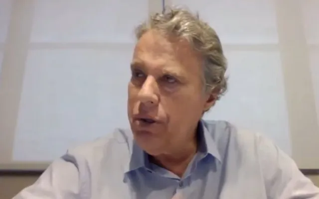 Gustavo Oliveira: dirigente contou detalhes do novo manto rubro-negro (Foto: Reprodução / Máquina do Esporte)