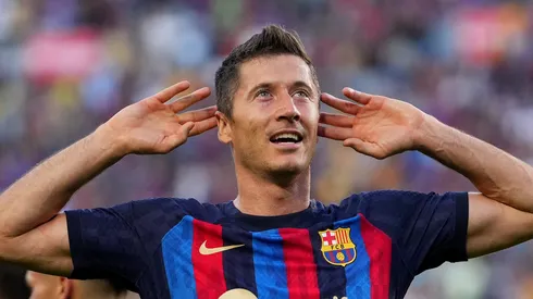 Barcelona já busca substituto: Lewandowski atrai interesse de nova potência e pode deixar o clube catalão (Photo by Alex Caparros/Getty Images)