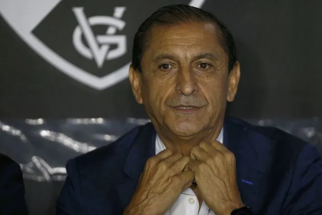 O treinador segue confiante no time do Vasco (Foto: Wagner Meier/Getty Images)