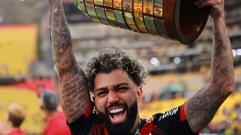 Gabigol pode deixar o Flamengo em 2024 (Photo by Hector Vivas/Getty Images)