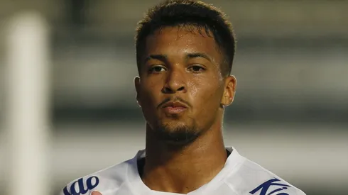 Marcos Leonardo em ação pelo Santos. (Photo by Ricardo Moreira/Getty Images)