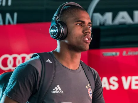 Contrato até 2025: Douglas Costa abre negociações com novo clube