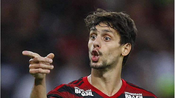 Rodrigo Caio multicampeão no melhor momento pelo Flamengo. Foto: Wagner Meier/Getty Images