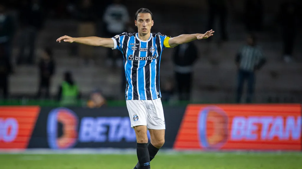 Geromel se posicionou sobre futuro no Grêmio (Foto: Richard Ducker/Flickr do Grêmio/Divulgação)