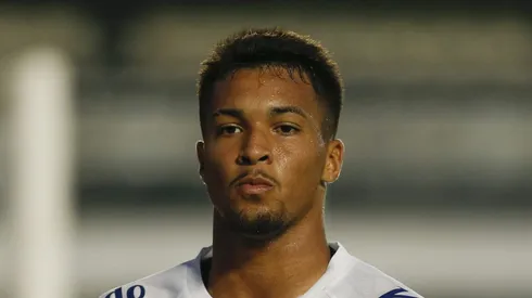 Marcos Leonardo em ação pelo Santos no Brasileirão. (Photo by Ricardo Moreira/Getty Images)