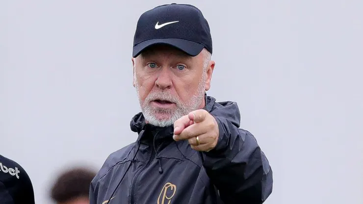 Mano Menezes: técnico mandou indireta para rival da Série A (Foto: Rodrigo Coca/Agência Corinthians/Divulgação)