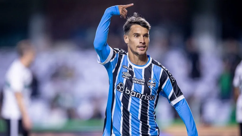 Ferreira: camisa 10 marcou o gol da vitória gremista (Foto: Lucas Uebel/Grêmio/Divulgação)