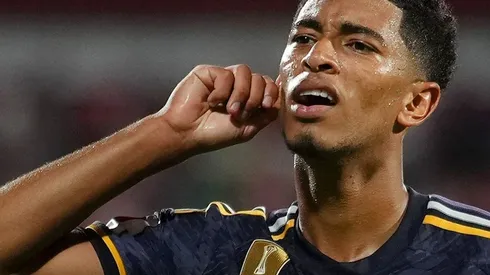 Bellingham em ação pelo Real Madrid. (Photo by Alex Caparros/Getty Images)