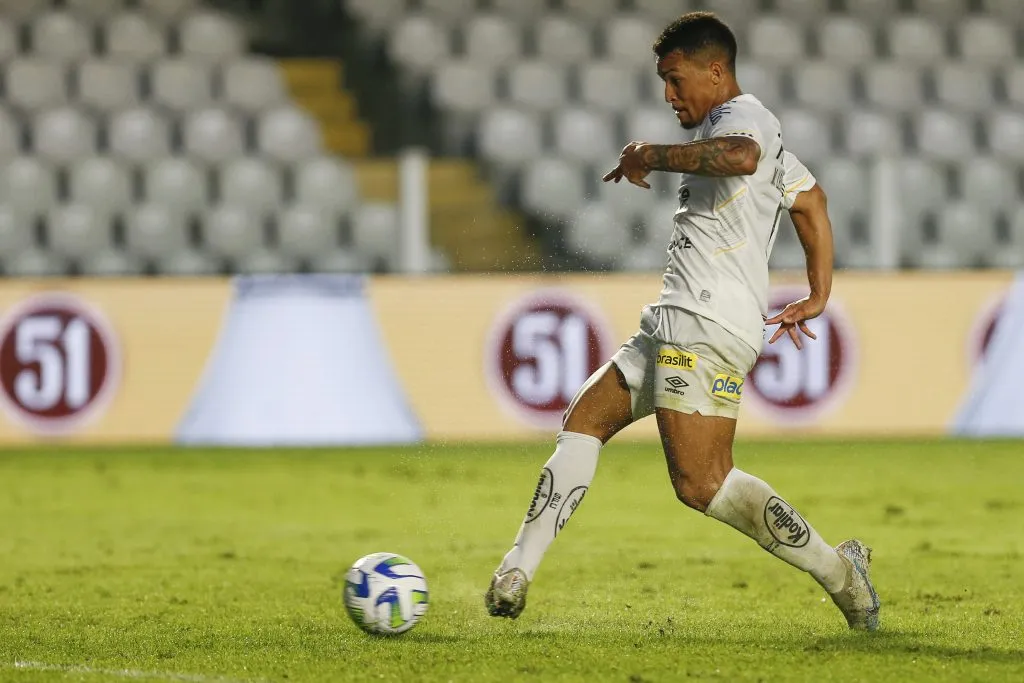 Marcos Leonardo pelo Santos. (Photo by Ricardo Moreira/Getty Images)