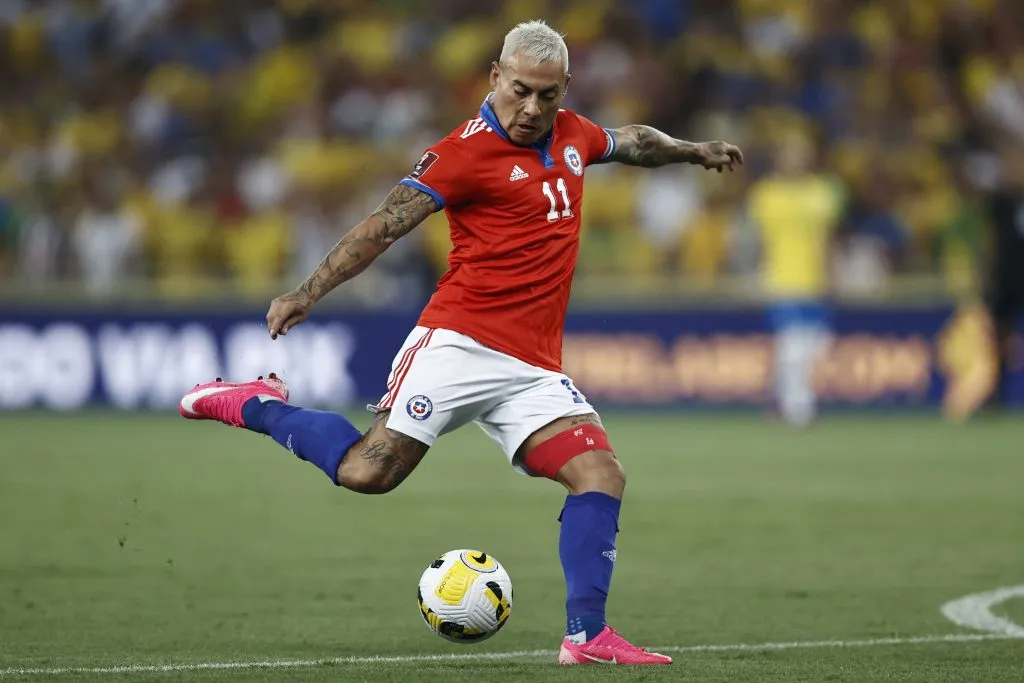 Eduardo Vargas em ação pela Seleção Chilena. (Photo by Buda Mendes/Getty Images)
