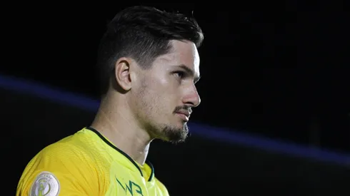 Tadeu quer deixar o Goiás. Foto: Heber Gomes/AGIF