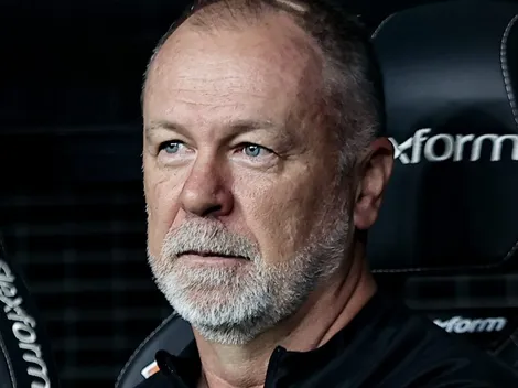 Esse não joga mais no Corinthians e Mano Menezes é avisado sobre destino