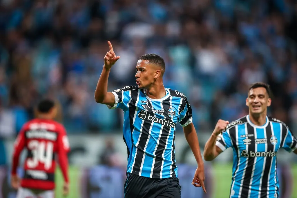 André Henrique vem sendo pouco utilizado em 2024 (Foto: Lucas Uebel/Grêmio/Divulgação)