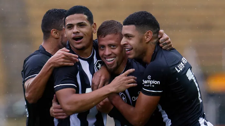 De saída do Botafogo, jogador interessa a 3 grandes do Brasil (Foto: Vitor Silva/Botafogo/Divulgação)