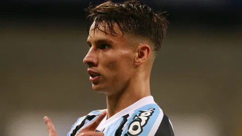 Rival prepara chapéu histórico no São Paulo para fechar com Ferreirinha (Photo by Silvio Avila/Getty Images)