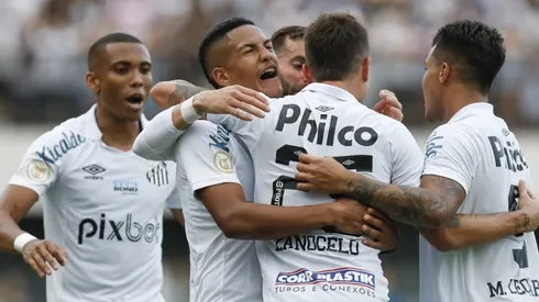 (Photo by Ricardo Moreira/Getty Images)