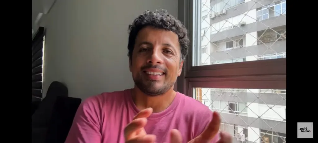 André Hernan cutuca Felipe Neto: Foto: Reprodução YouTube