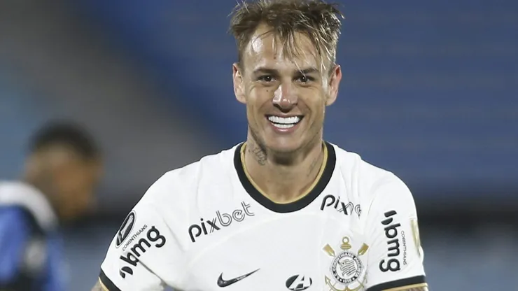Roger Guedes de volta? (Photo by Ernesto Ryan/Getty Images)